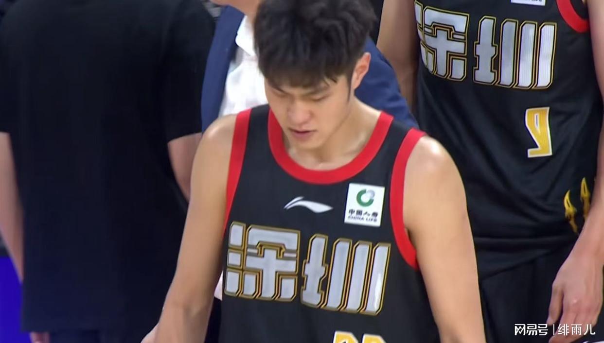 百家乐-场均17+6+3！王浩然正式打成CBA第一锋线，广东队买不起了！